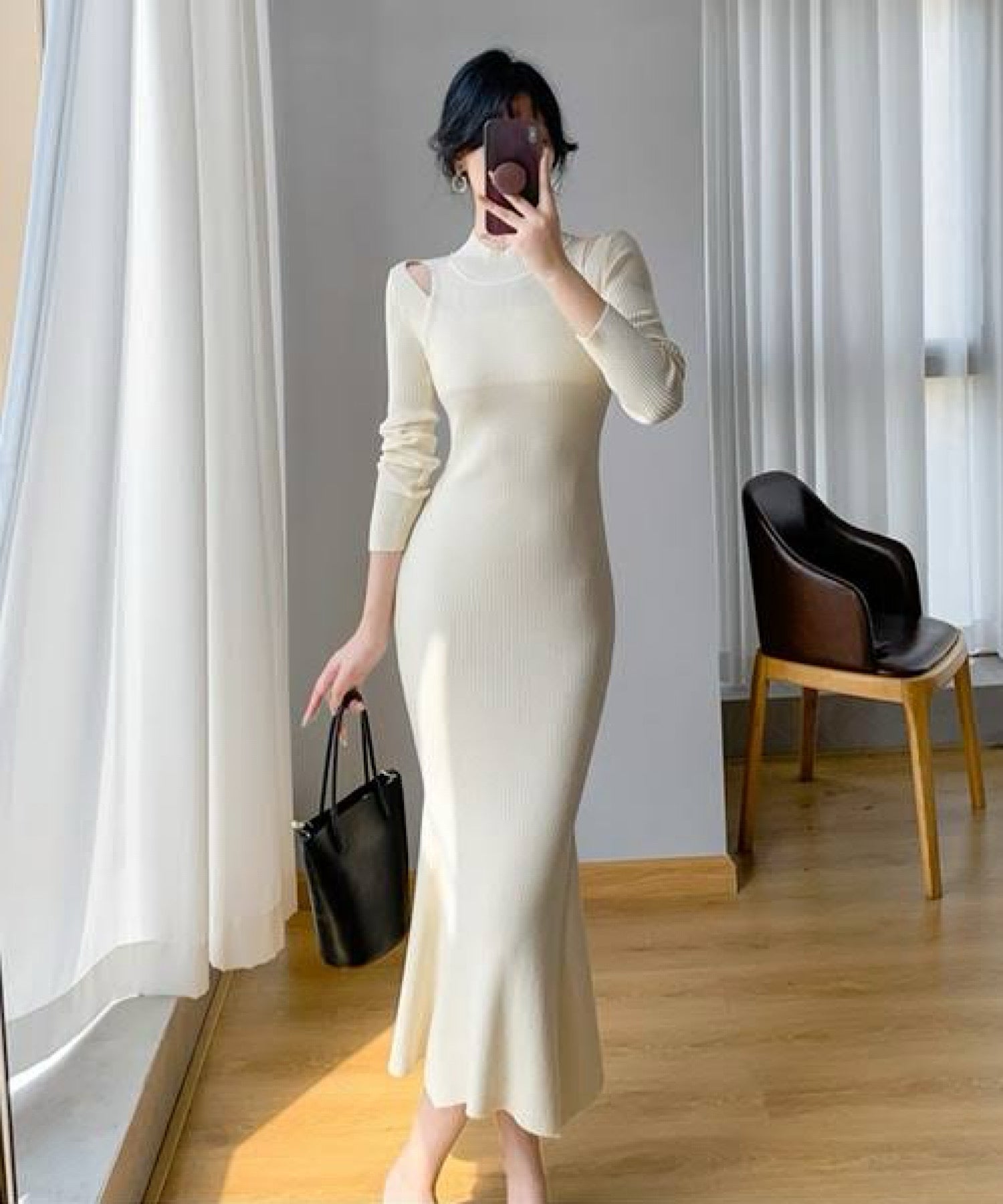 ショルダースリットニットワンピース