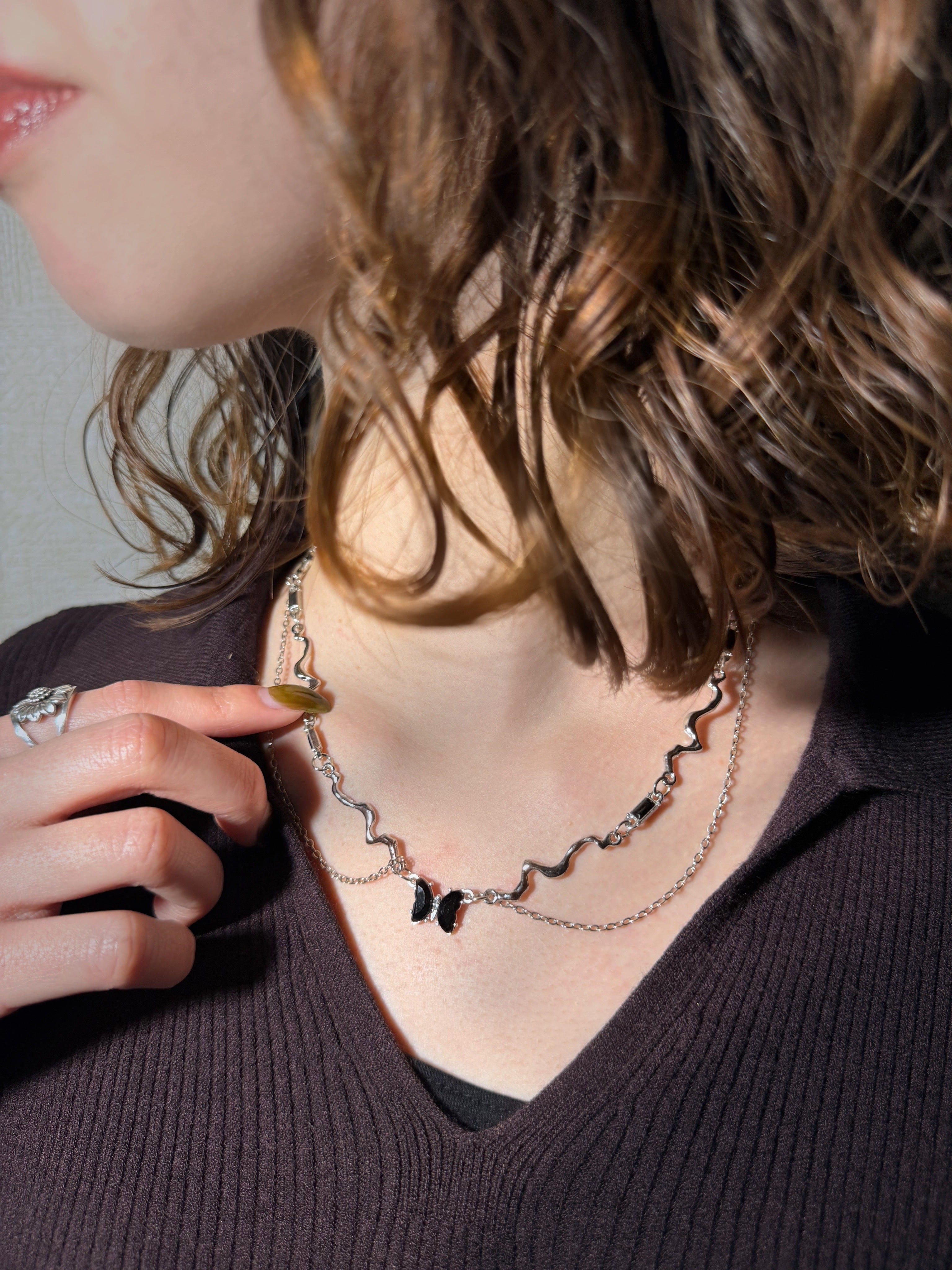 ブラックバタフライネックレス– THEO accessory collection –