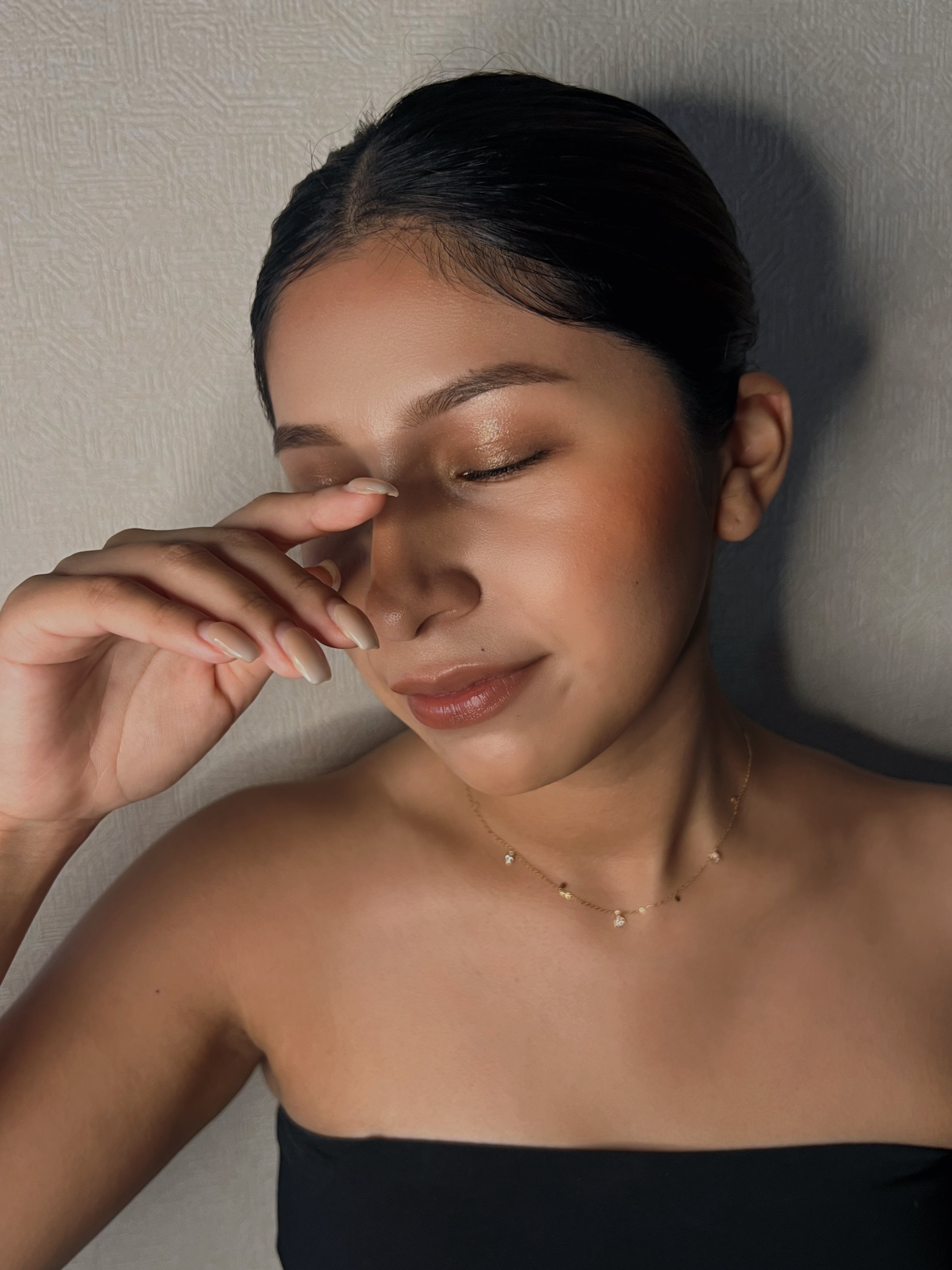 ティアドロップキュービックジルコニアネックレス