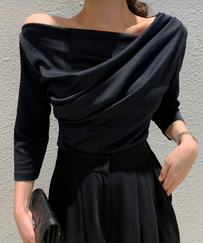 BLACK / F