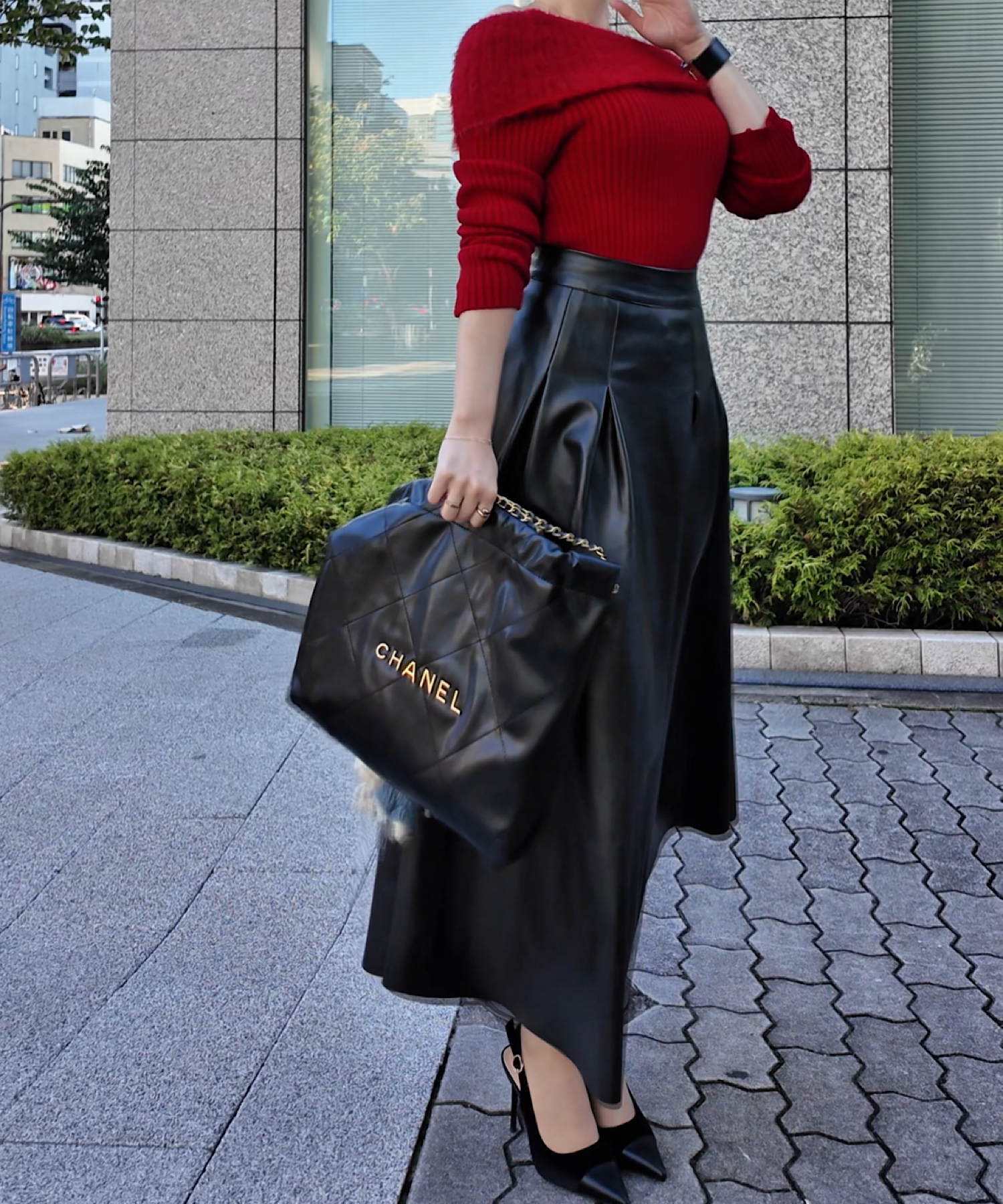 ワイドファーオフショルダートップス / Wide Fur Off-Shoulder Tops