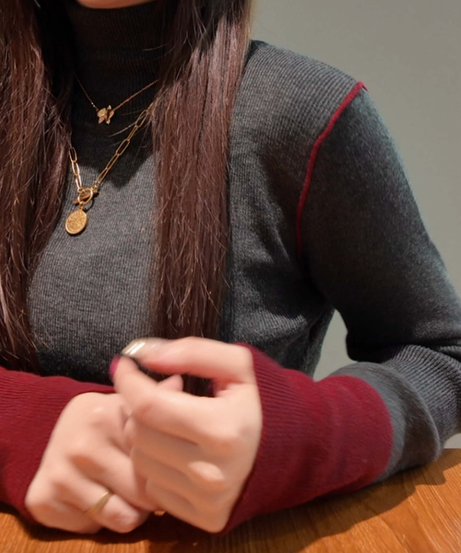 ウールポイント配色タートルネックニット/ ＊公式限定