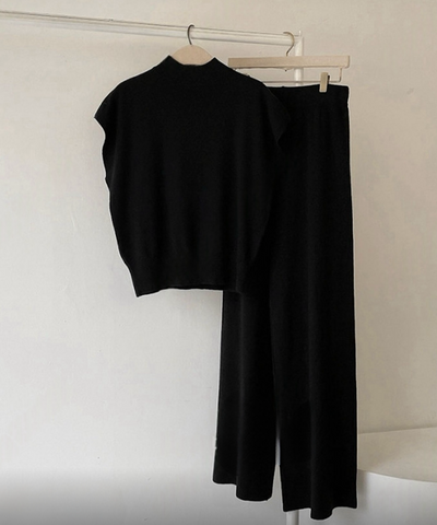 BLACK / F