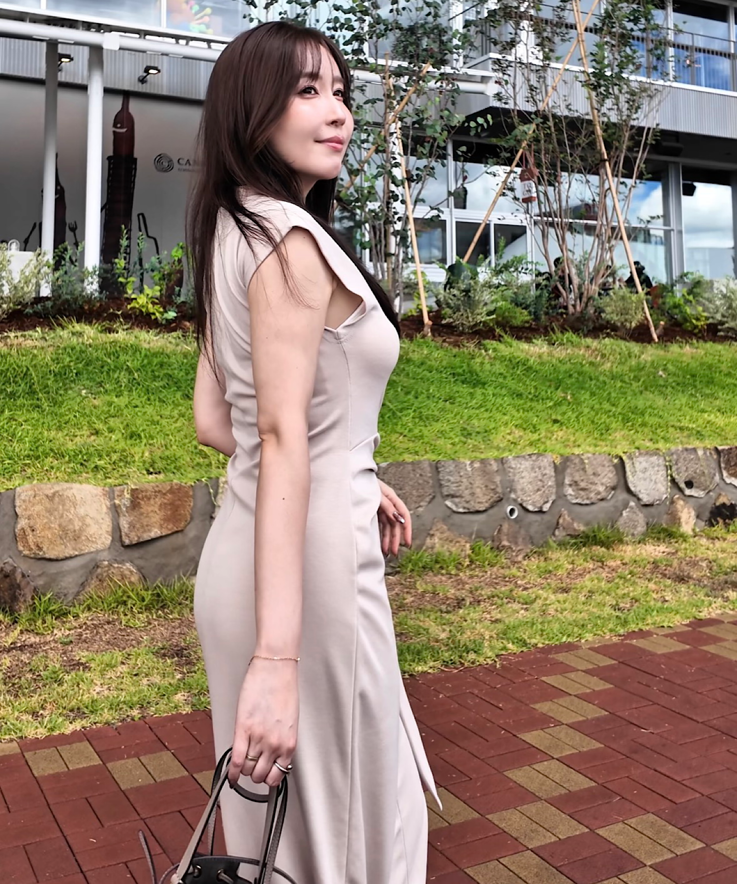 ツイスト ドレープワンピース