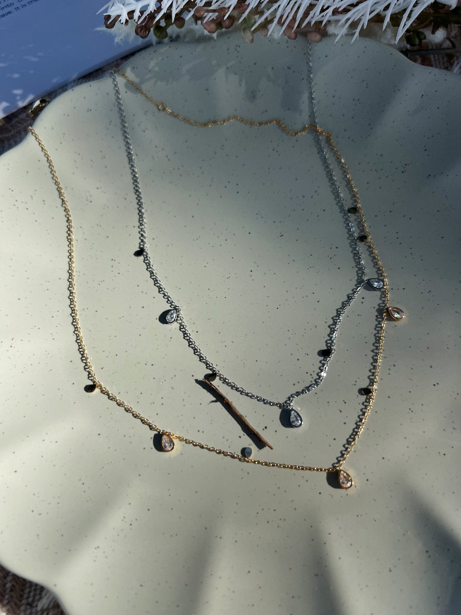 ティアドロップキュービックジルコニアネックレス