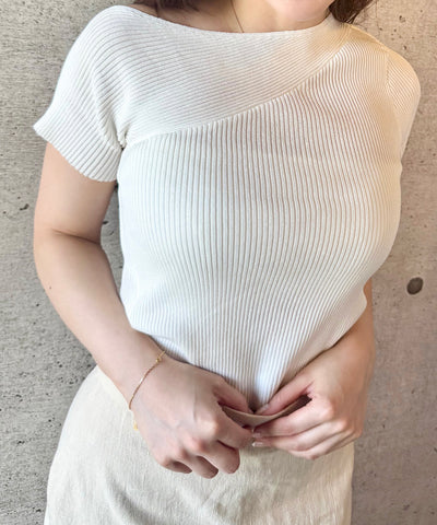 WHITE / F