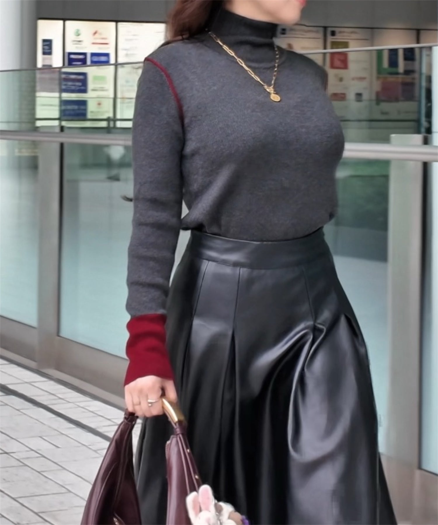 ウールポイント配色タートルネックニット | THEODORIC.dy公式通販