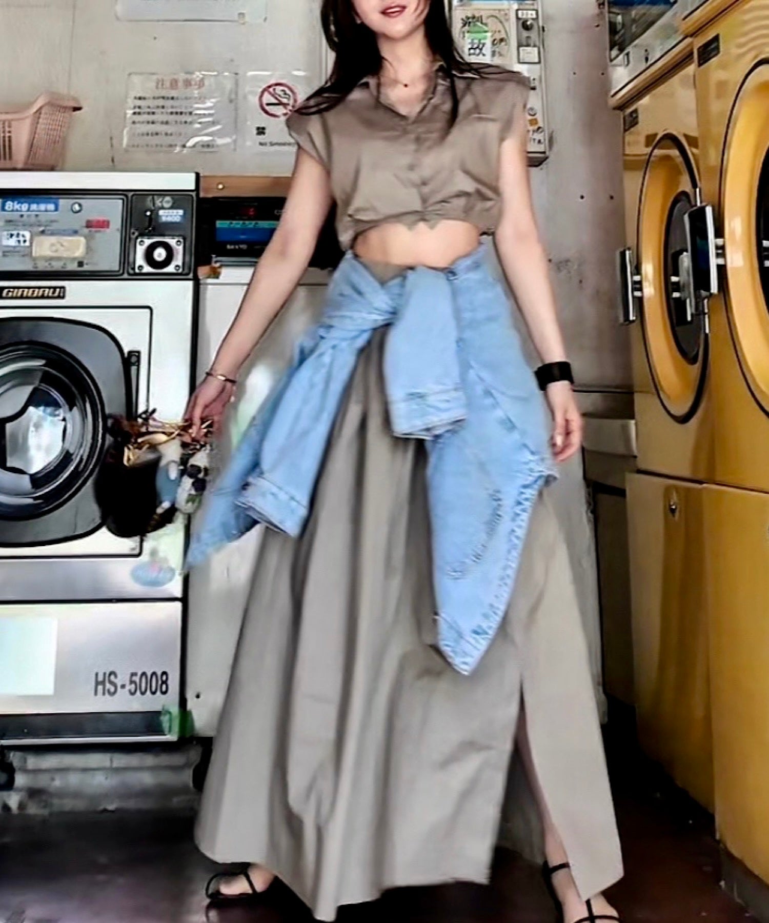 コンパクトシャツ＆スカートセット（美バランスで魅せるセットアップ）／Compact Shirt & Skirt Set