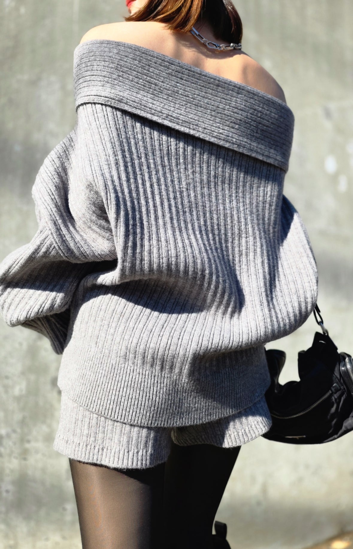 オフショルダートップス＆パンツセット | THEODORIC.dy公式通販 | セオ