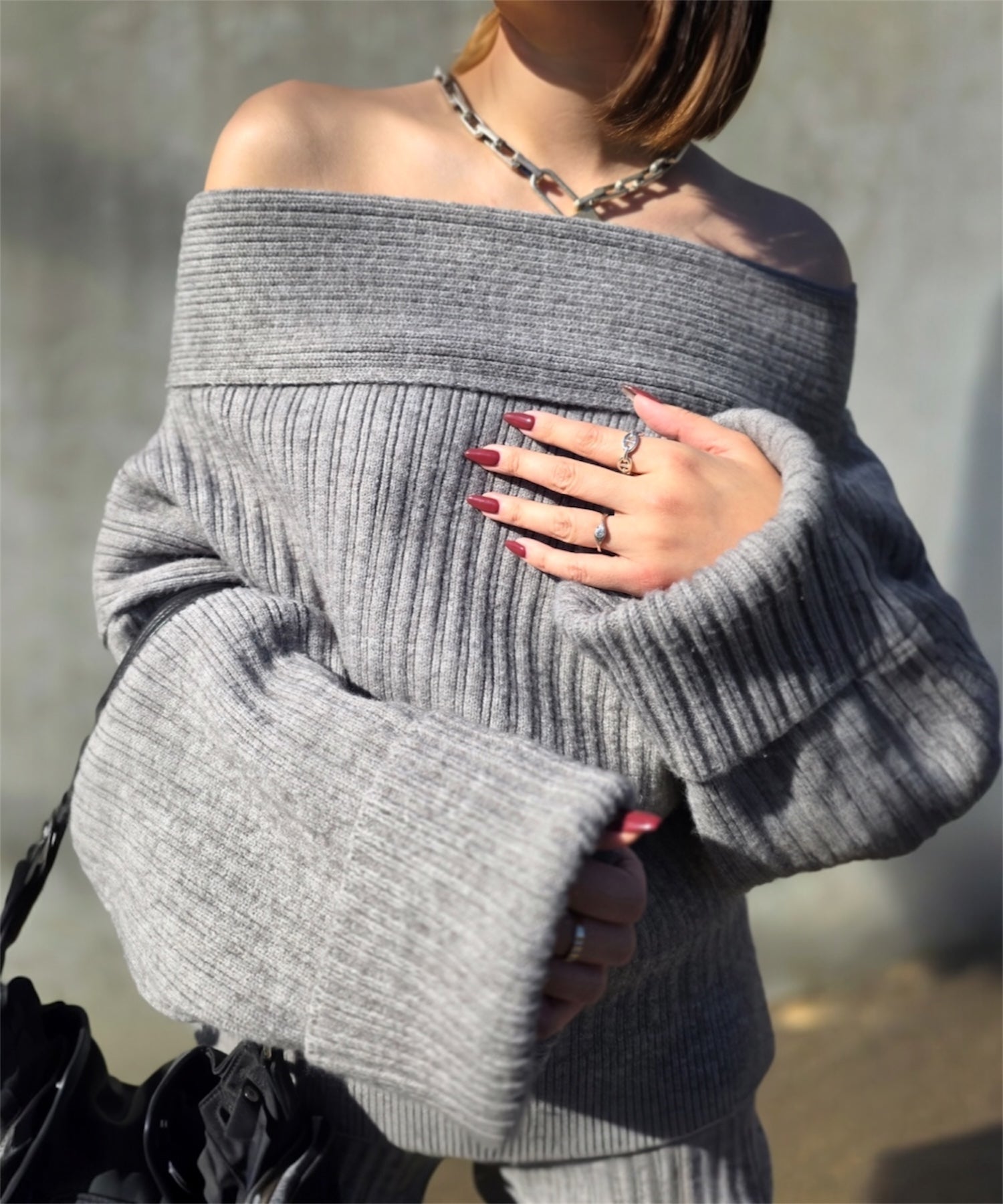 オフショルダートップス＆パンツセット | THEODORIC.dy公式通販 | セオ