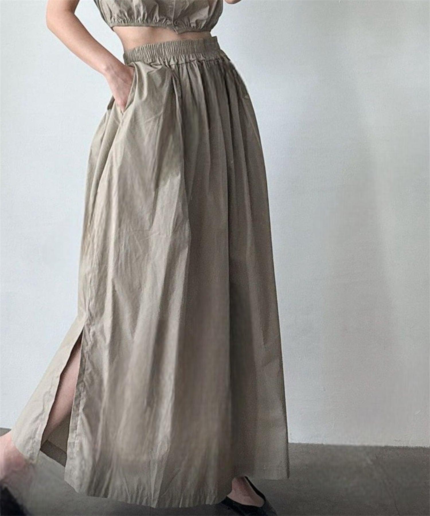 コンパクトシャツ＆スカートセット（美バランスで魅せるセットアップ）／Compact Shirt & Skirt Set