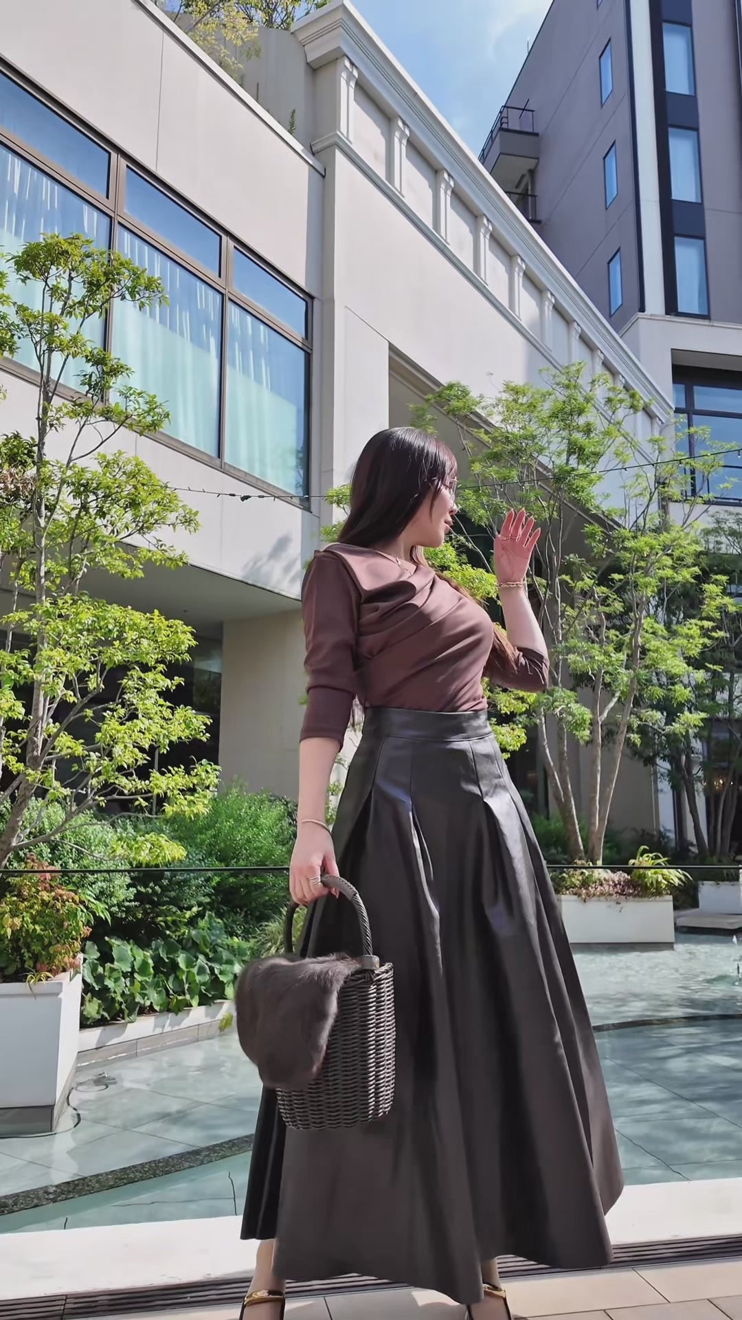 極美品✨ フォクシー バロン 38326 フレア タックスカート 40 濃紺 極美品✨ フォクシー バロン 38326 フレア タックスカート 40